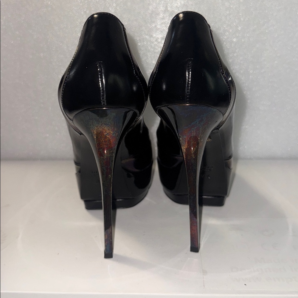 Elegant Gucci Oil Slick Platform Stiletto size 37,5